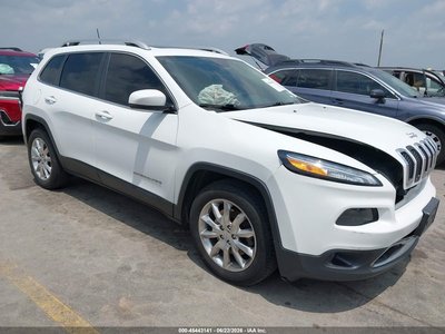 1C4PJMDS9GW****** 2016 Jeep Cherokee