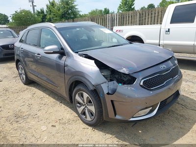 KNDCE3LC5J5****** 2018 Kia Niro