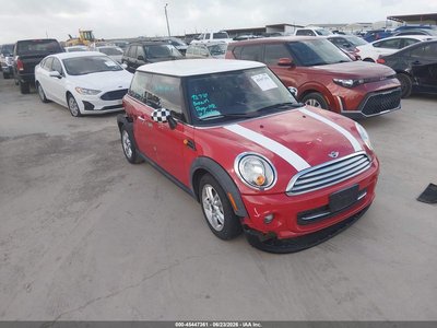 WMWSU3C52CT****** 2012 MINI Cooper