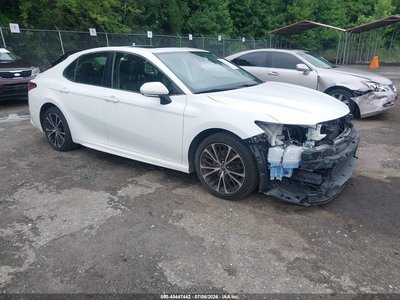 JTNB11HK0J3****** 2018 Toyota Camry