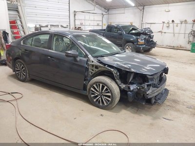4S3BNAF67J3****** 2018 Subaru Legacy