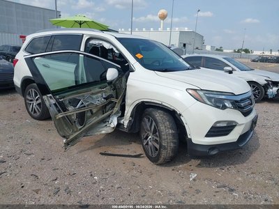 5FNYF6H01JB****** 2018 Honda Pilot