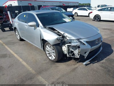JTHBW1GG5D2****** 2013 Lexus ES 300h