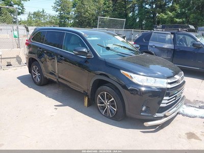 2017 Toyota Highlander