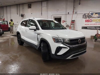 3VVPX7B2XNM****** 2022 Volkswagen Taos