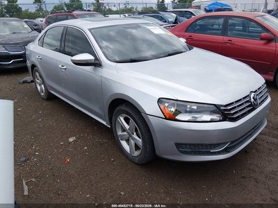 1VWBN7A37CC****** 2012 Volkswagen Passat