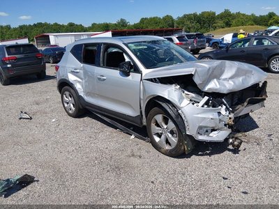 YV4162UK4K2****** 2019 Volvo XC40