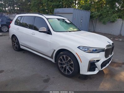 5UXCX6C01M9****** 2021 BMW X7
