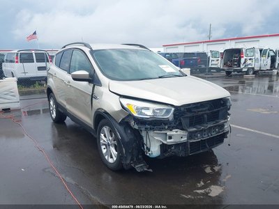1FMCU0GD4JU****** 2018 Ford Escape