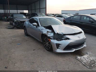 JF1ZNAA15L8****** 2020 Toyota 86