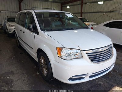 2015 Chrysler Town & Country