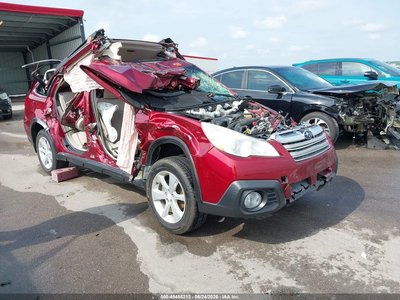 4S4BRBDC8E3****** 2014 Subaru Outback