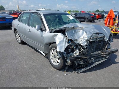 KNALD124655****** 2005 Kia Amanti
