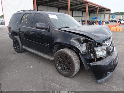 1GNSKBE01CR****** 2012 Chevrolet Tahoe