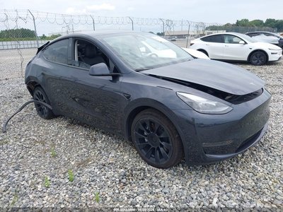 7SAYGDEE4RA****** 2024 Tesla Model Y