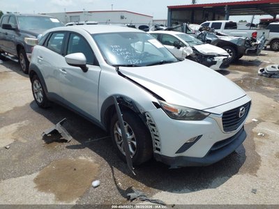 JM1DKDB74G0****** 2016 Mazda CX-3
