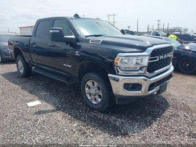 3C6UR5DL9RG****** 2024 RAM 2500