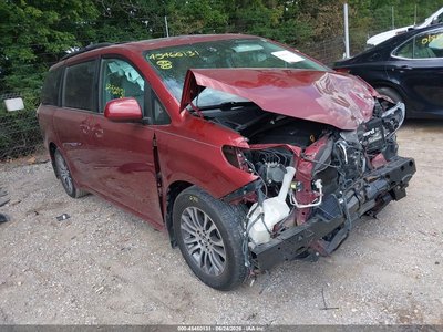 5TDYZ3DC9JS****** 2018 Toyota Sienna