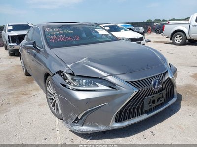 2020 Lexus ES 300h