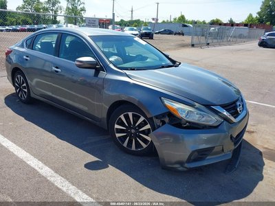 1N4AL3AP9JC****** 2018 Nissan Altima