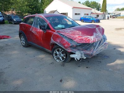 JM1DKFB79H0****** 2017 Mazda CX-3