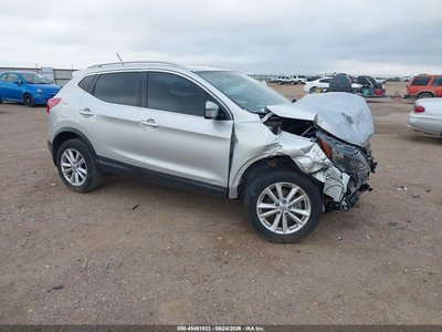 JN1BJ1CP1JW****** 2018 Nissan Rogue Sport