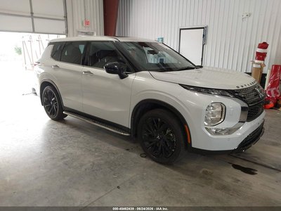 2022 Mitsubishi Outlander