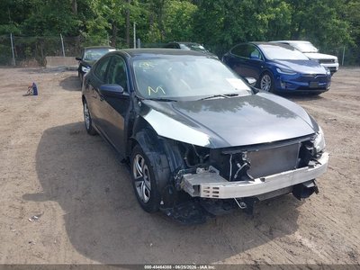 2HGFC2F52JH****** 2018 Honda Civic