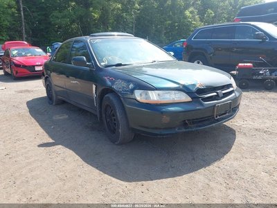 1HGCG6551YA****** 2000 Honda Accord