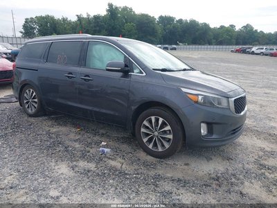 KNDMC5C14J6****** 2018 Kia Sedona