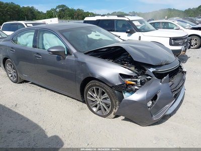 JTHBW1GG0G2****** 2016 Lexus ES 300h