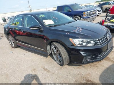 1VWAT7A3XGC****** 2016 Volkswagen Passat
