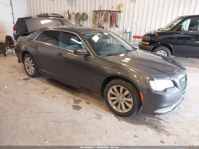 2017 Chrysler 300