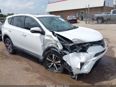 2T3RFREV9JW****** 2018 Toyota RAV4