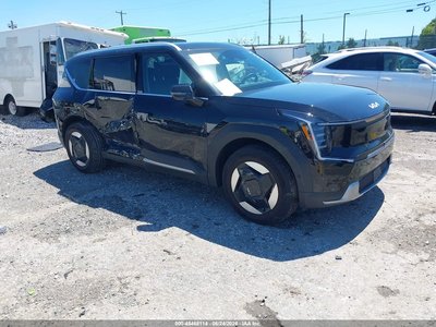 5XYAFFS54TG****** 2026 Kia EV9