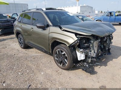 JF2SLDRC0SH****** 2025 Subaru Forester