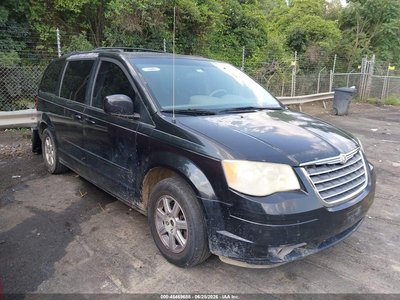 2008 Chrysler Town & Country