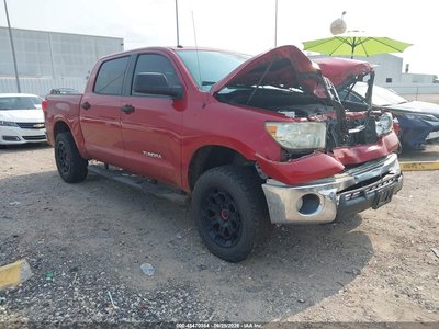 5TFDM5F14CX****** 2012 Toyota Tundra
