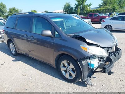2016 Toyota Sienna