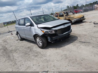 KNDMA5C11J6****** 2018 Kia Sedona