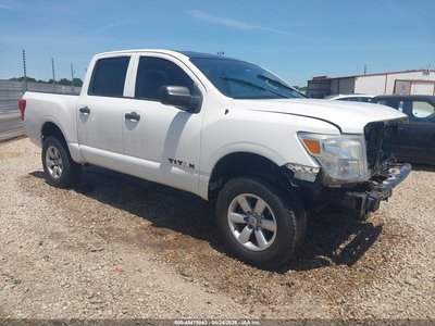 1N6AA1EK7HN****** 2017 Nissan Titan