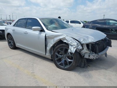 2021 Chrysler 300