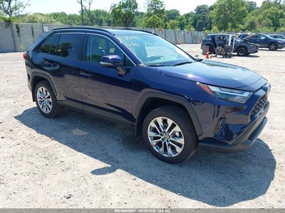 2T3A1RFV3SW****** 2025 Toyota RAV4