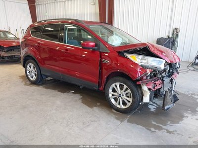1FMCU0G94JU****** 2018 Ford Escape