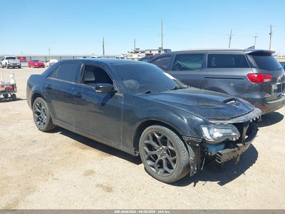 2C3CCABG4KH****** 2019 Chrysler 300