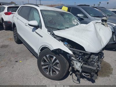 3VVRB7AXXPM****** 2023 Volkswagen Tiguan