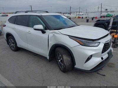 5TDKDRAH2RS****** 2024 Toyota Highlander