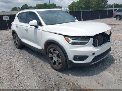 YV4162UL0K2****** 2019 Volvo XC40