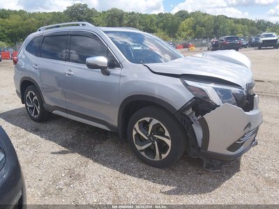 JF2SKARC0NH****** 2022 Subaru Forester