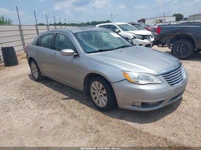 1C3CCBAB6EN****** 2014 Chrysler 200